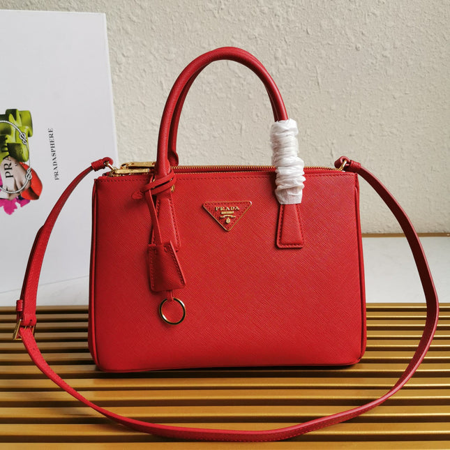 MEDIUM GALLERIA 28 RED SAFFIANO LEATHER