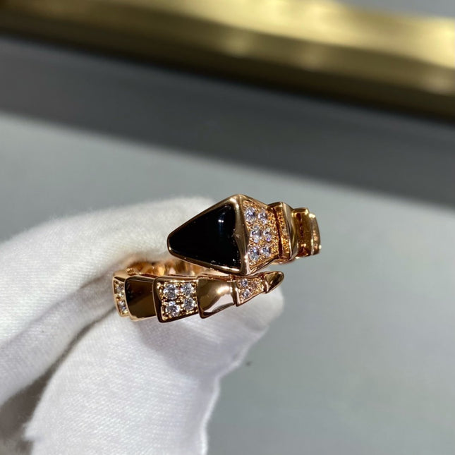 SERPENTI RING GOLD DIAMOND ONYX