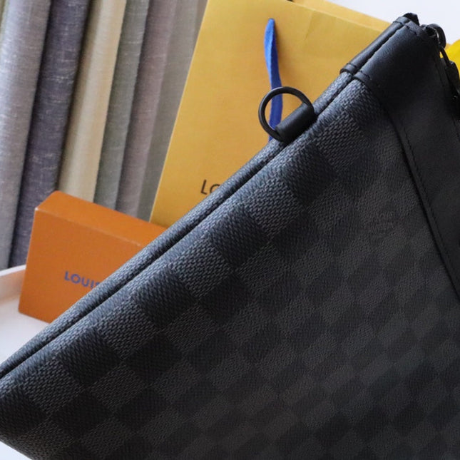 POCHETTE TO GO 30 DAMIER CANVAS