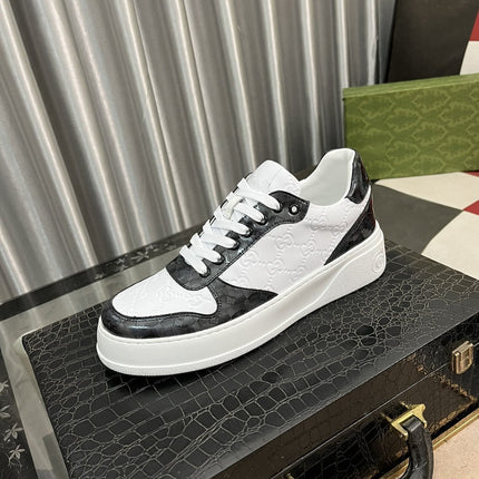 GG SNEAKERS IN EMBOSSED WHITE BLACK COWHIDE LEATHER