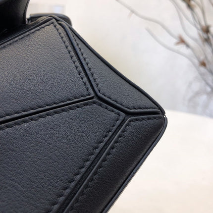 LOE MINI 18 PUZZLE BAG IN BLACK CALFSKIN