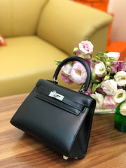 KELLY MINI 20 BAG IN BLACK SMOOTH CALFSKIN WITH SILVER HARDWARE