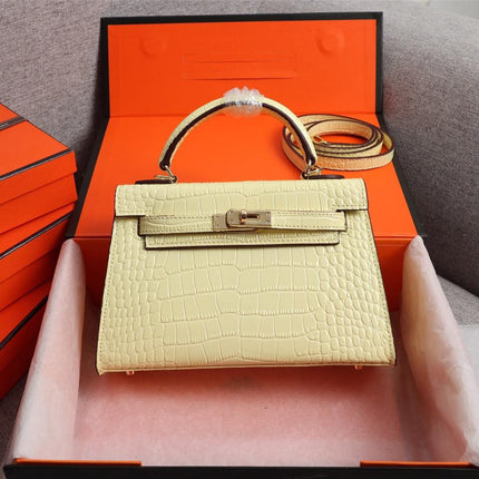 HM KELLY MINI 22 PASTEL YELLOW ALLIGATOR GOLD BUCKLE