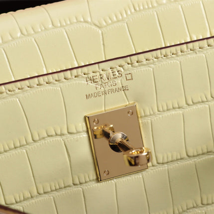 HM KELLY MINI 22 PASTEL YELLOW ALLIGATOR GOLD BUCKLE