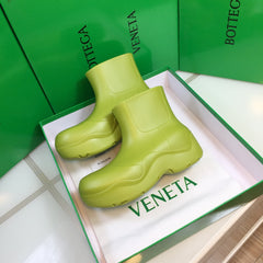 PUDDLE ANKLE BOOT IN OLIVE GREEN RUBBER