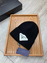 BEANIE HAT IN BLACK WOOL 431357