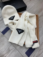 SET SCARF AND HAT IN WHITE WOOL AND RABBIT FUR 386079