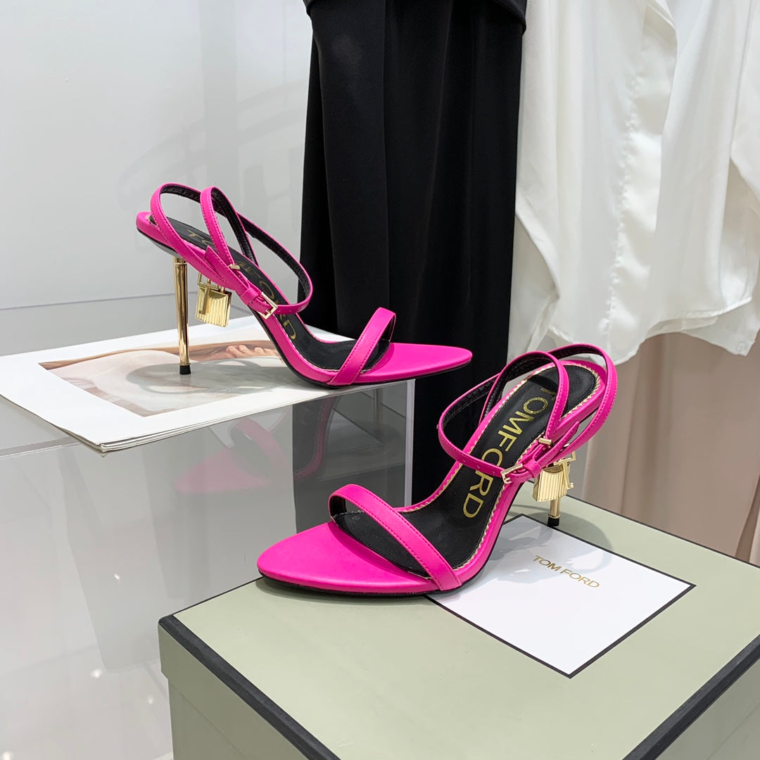 TOM FORD 26S GOLD BUCKLE HEELS 105 MM IN PINK LAMBSKIN