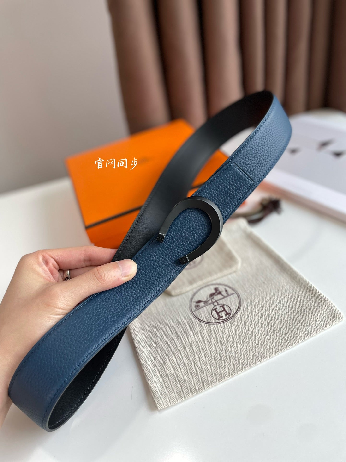 LUCK BELT BUCKLE & REVERSIBLE NAVY BLUE LEATHER STRAP 38MM BLACK HARDWARE