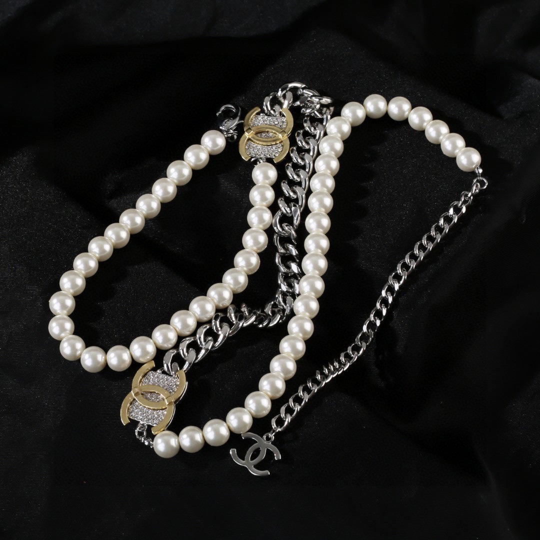 CHANEL 25S CHAIN BELT IN WHITE PEARL 614474