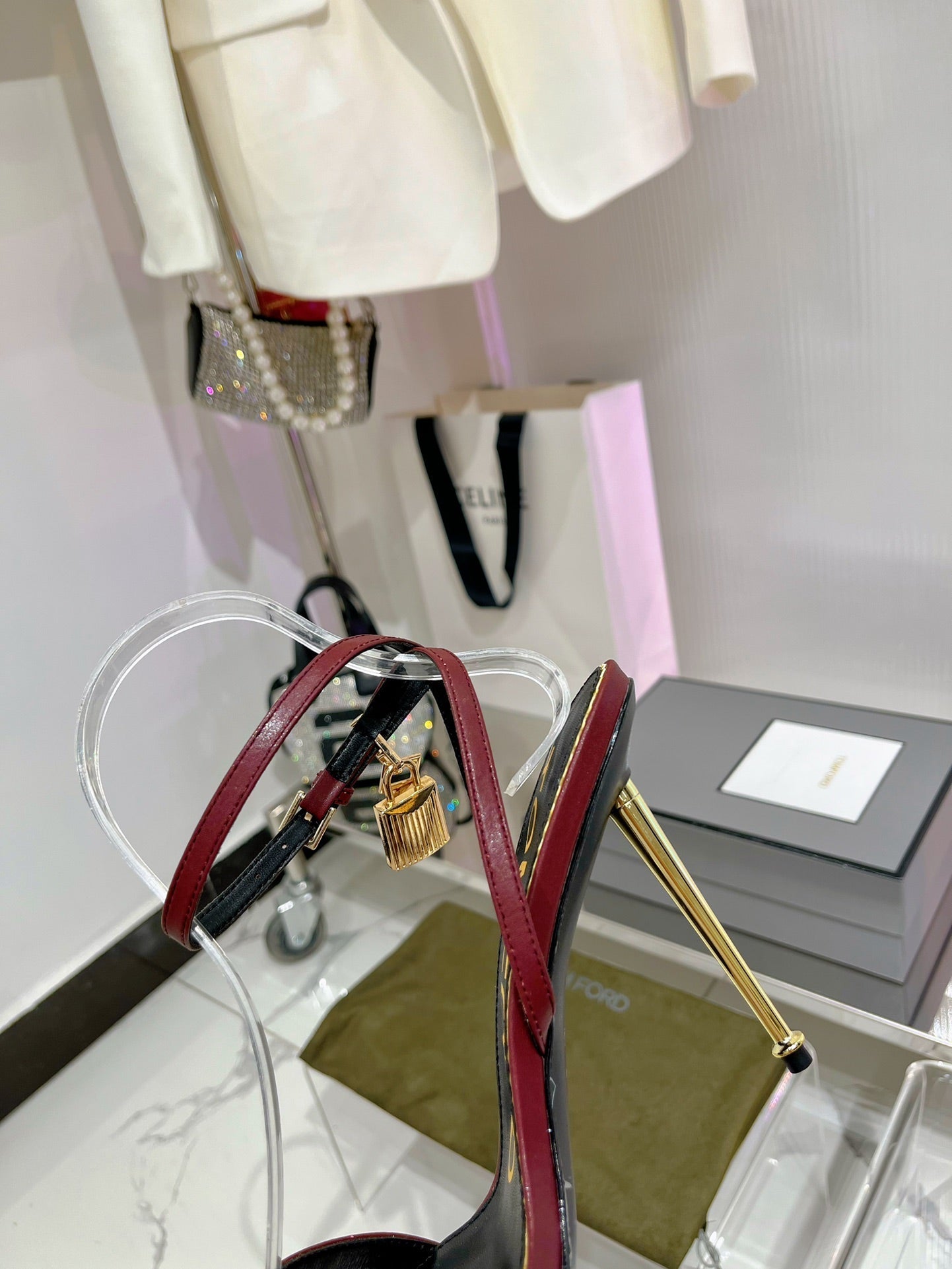 PADLOCK HIGH HEEL 10 CM SANDAL IN CURRANT RED SHEEPSKIN