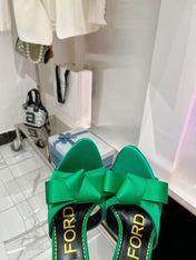 HIGH HEELS 11 CM IN COOL GREEN PURE SILK AND LAMBSKIN