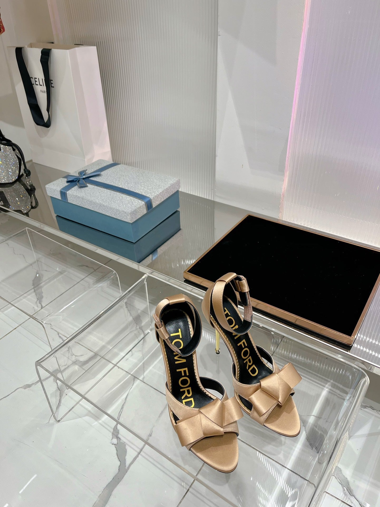 HIGH HEELS 11 CM IN FAWN GOLD PURE SILK AND LAMBSKIN