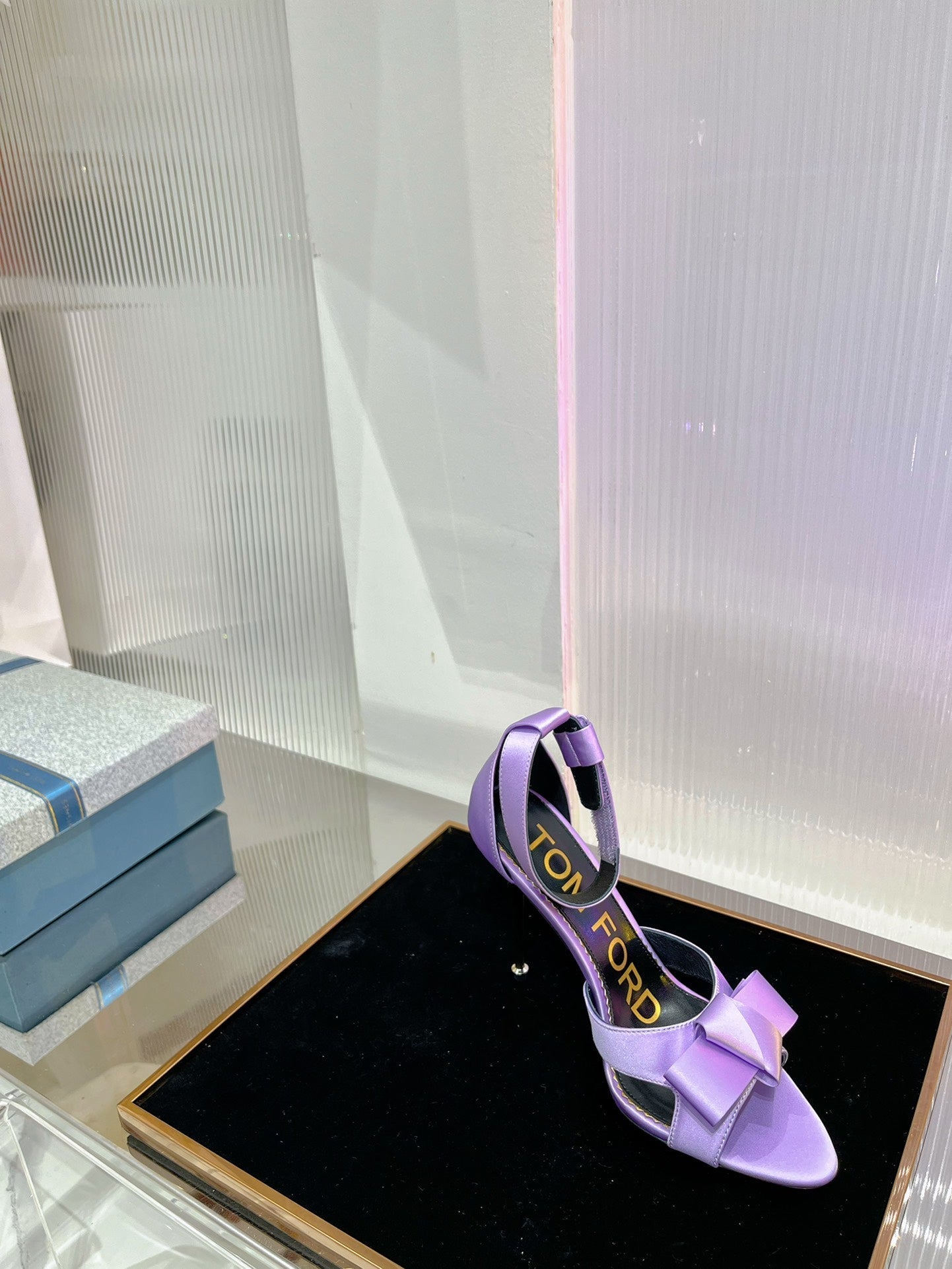 HIGH HEELS 11 CM IN IRIS PURPLE PURE SILK AND LAMBSKIN