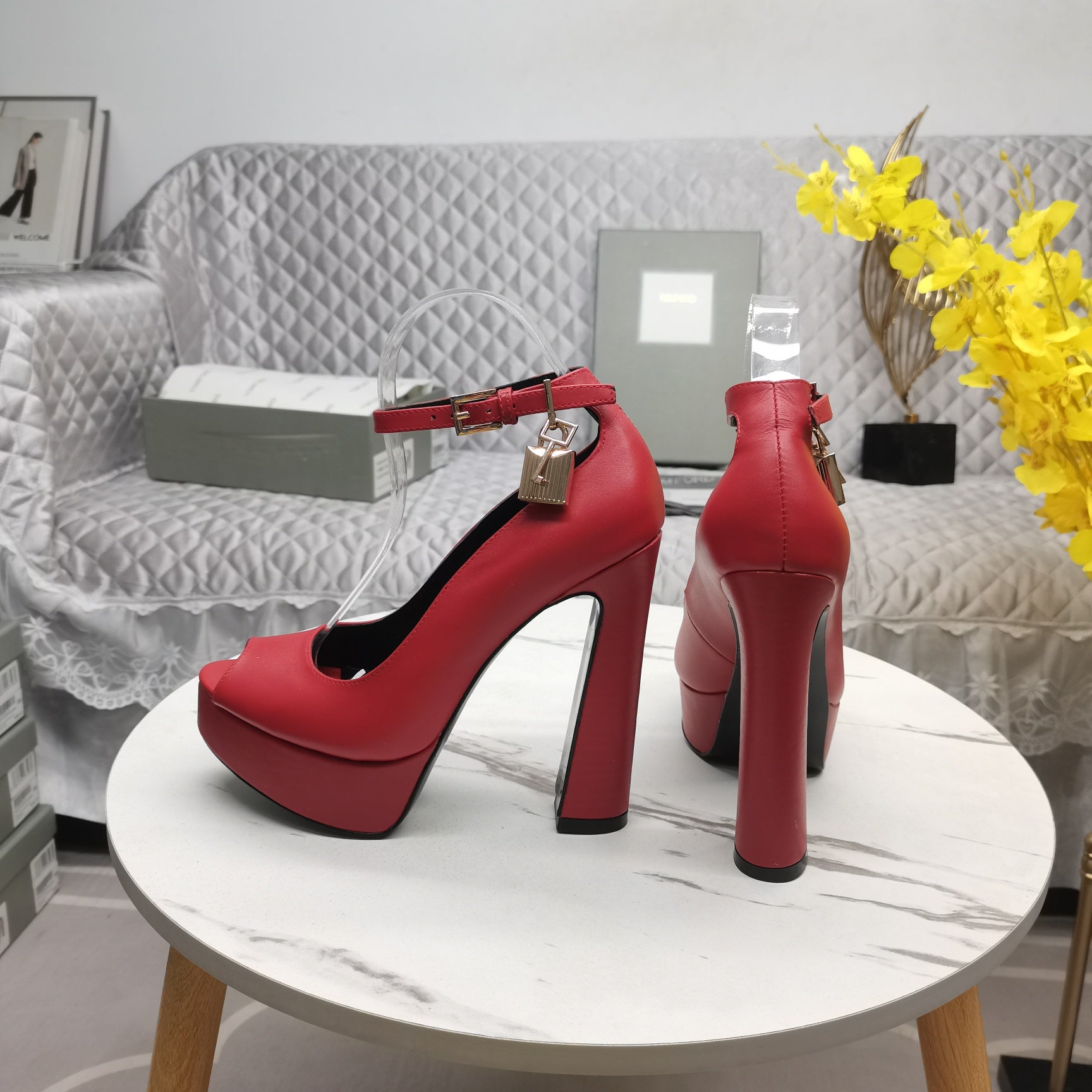 PADLOCK PLATFORM PEEP TOE PUMP 14 CM IN RUBY RED CALFSKIN