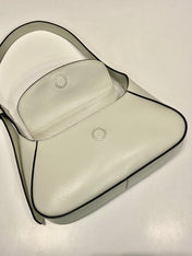 FLAP BAG 25 IN WHITE SMOOTH CALFSKIN TRIANGLE LOGO