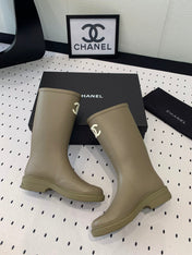 CC RAINBOOT CHANEL DARK BEIGE