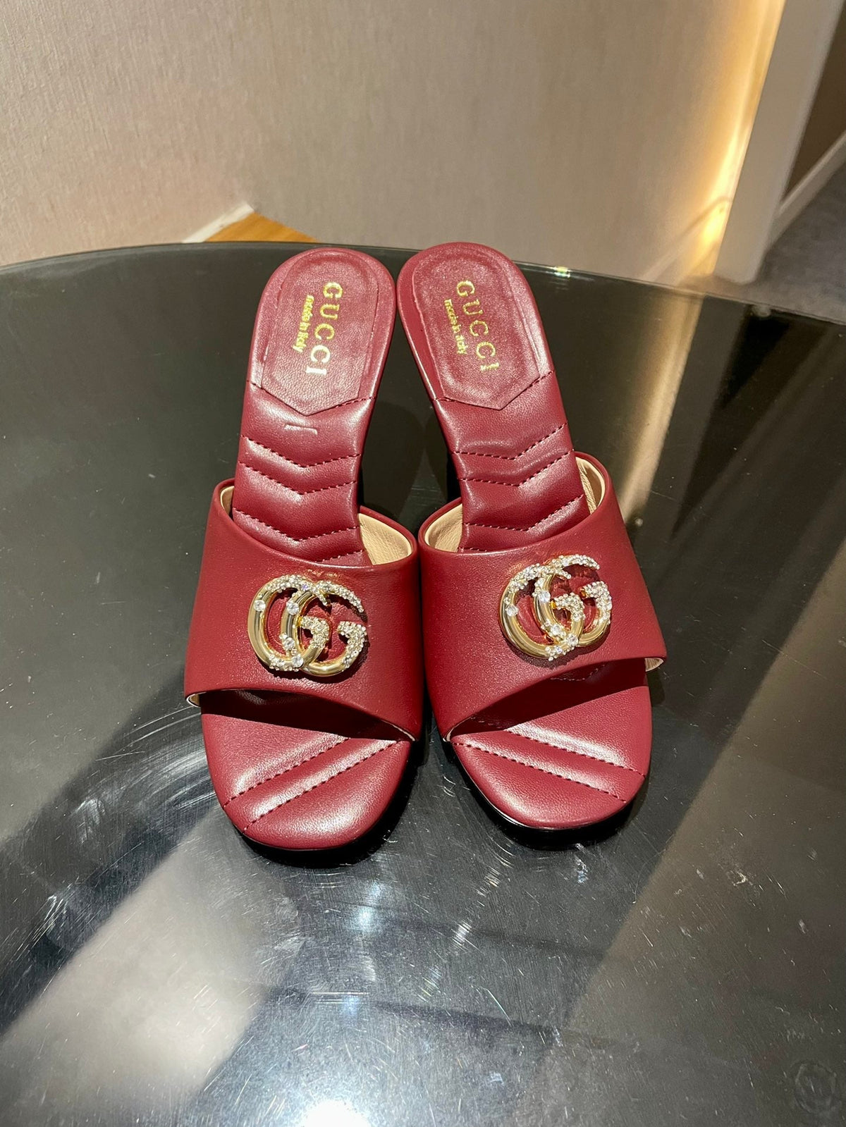 GG HIGH HEELS 70 IN RED LAMBSKIN GOLD HARDWARE WITH CRYSTALS