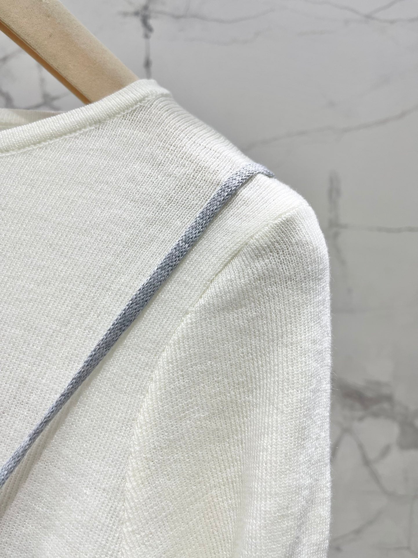 MIUMIU KNIT TOP STYLE 333