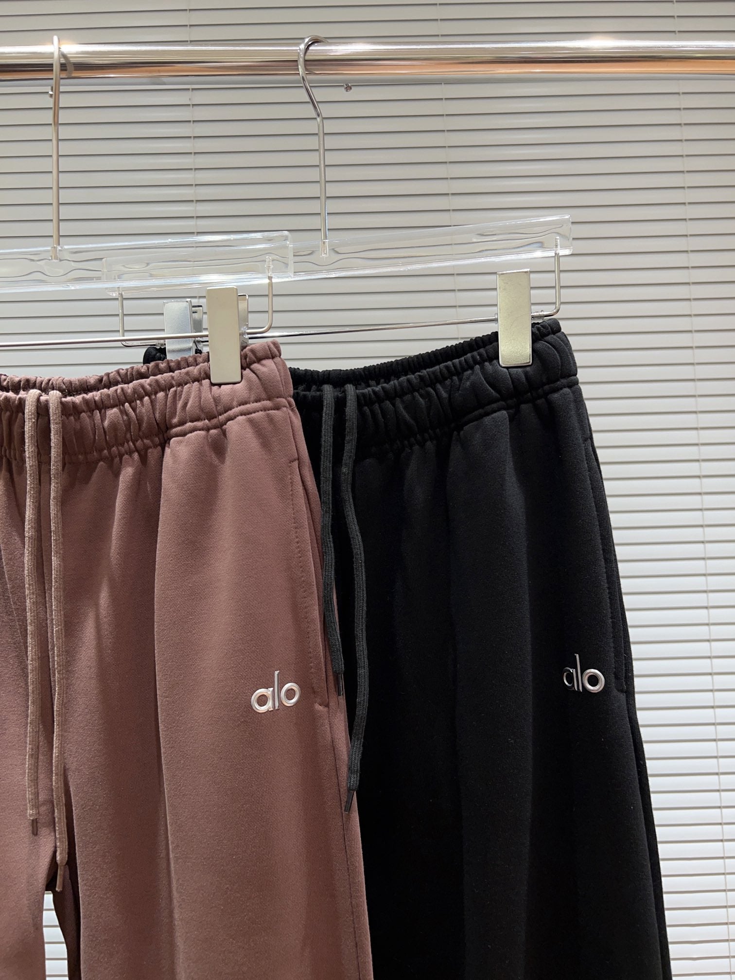 ALO FLEECE SET STYLE 124