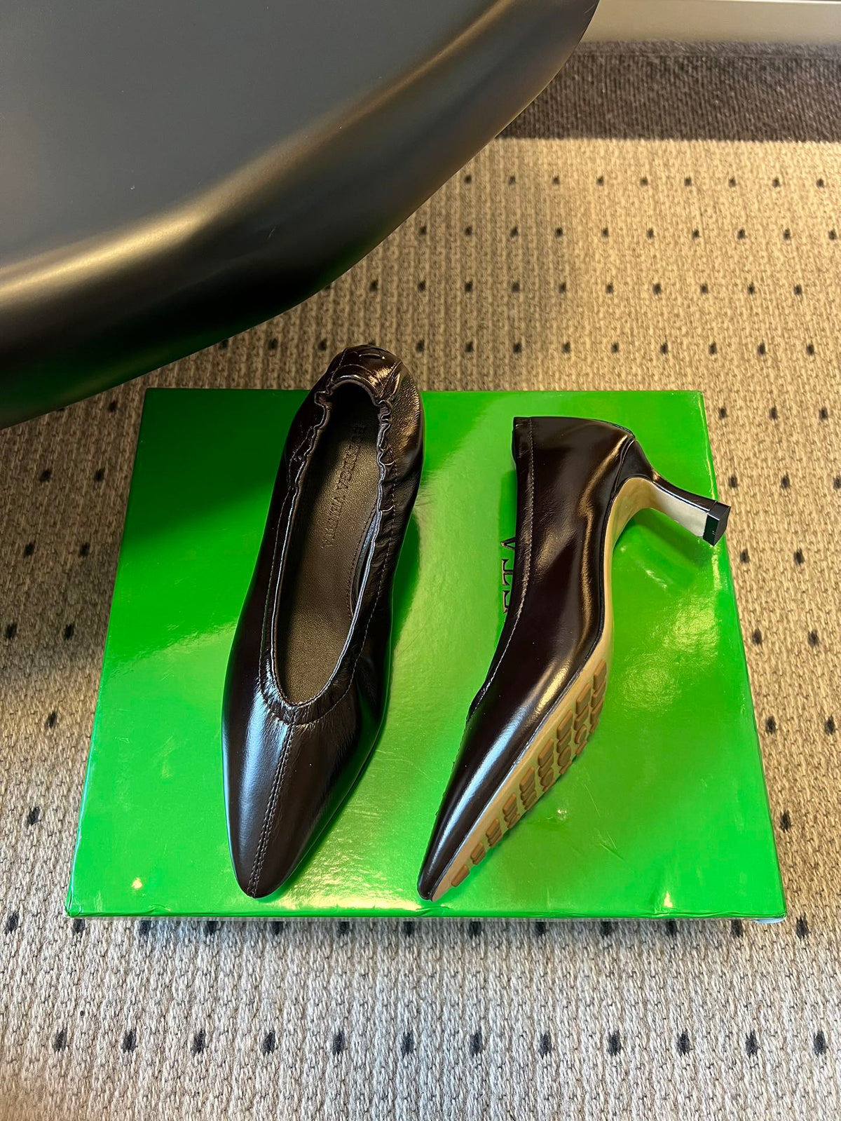 BOTTEGA VENETA 26S HIGH HEELS 40 MM IN DARK BROWN CALFSKIN