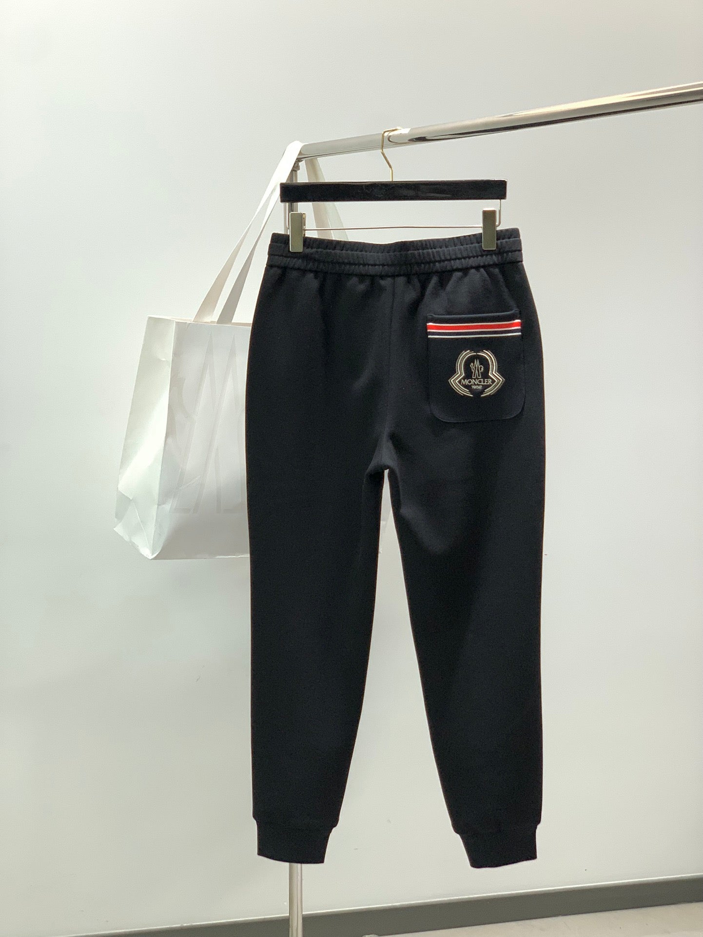 MONCLER 25S PANTS 283
