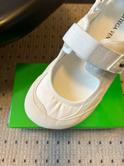 BOTTEGA VENETA 26S MARY JANE SNEAKER IN WHITE SUEDE AND FABRIC