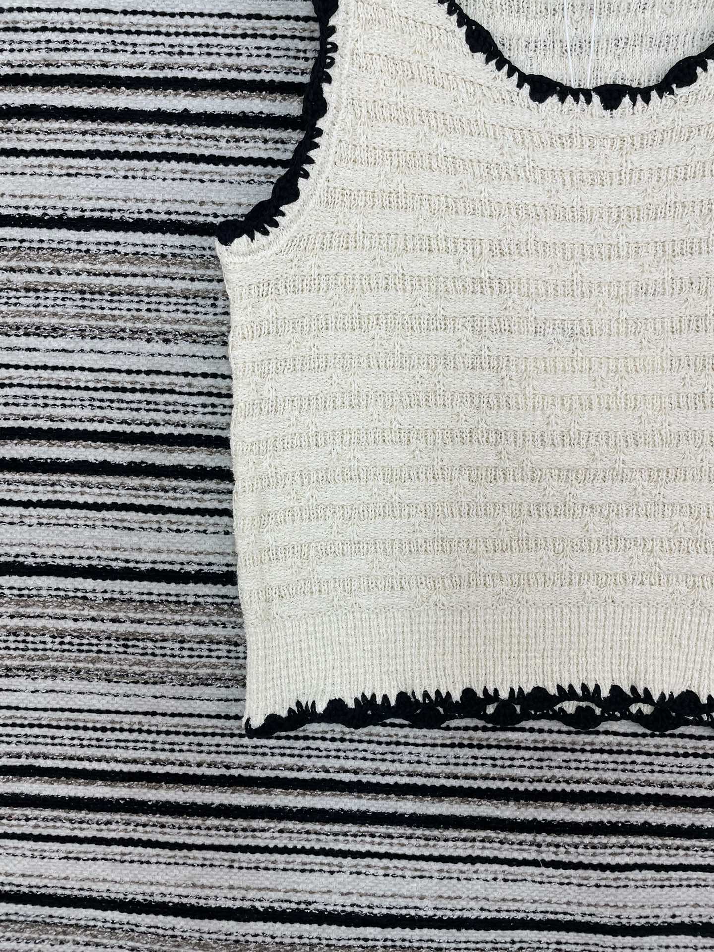 CHANEL 26S KNIT TANK TOP 954