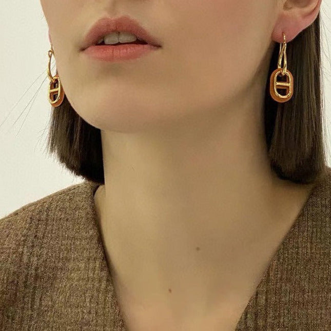 HM O'MAILLON GOLD EARRINGS