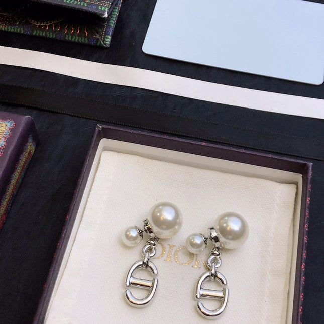 CD DROP PEARL TRIBALES EARRINGS SILVER