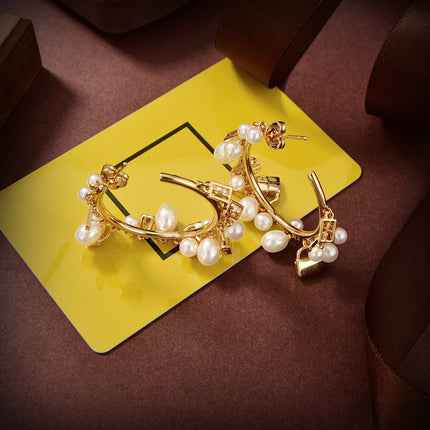 F BUCKLE PEARL GOLD EARRINGS