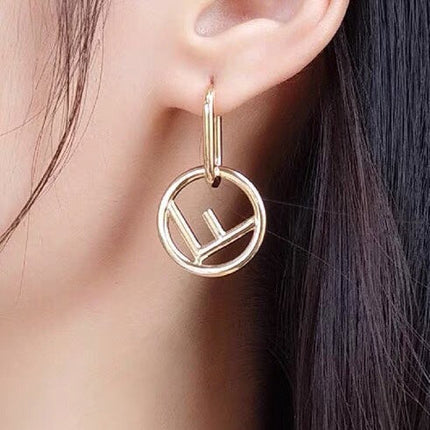 F LOGO EARRINGGS