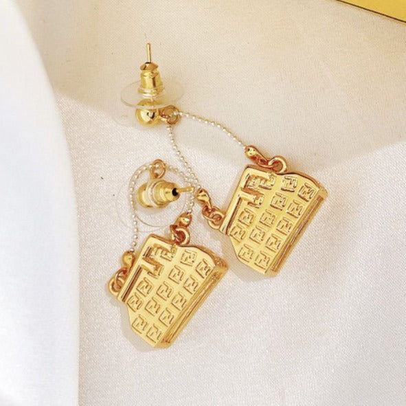 FF BAG GOLD EARRINGS