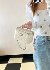 CC VANITY CASE 17 WHITE LAMBSKIN SILVER HARDWARE