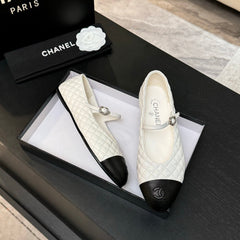 MARY JANE IN WHITE QUILTED LAMSKIN