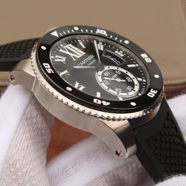 CALIBRE DIVER 42 AUTOMATIC STEEL CASE BLACK DIAL