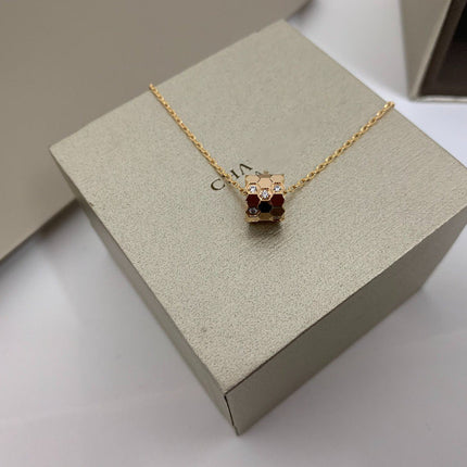 BEE LOVE DIAMOND NECKLACE