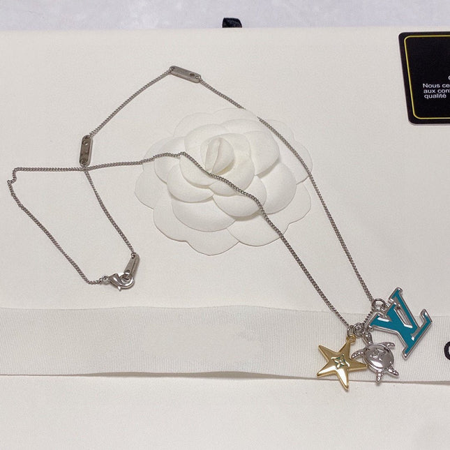 LV TURTLE STAR STARFISH SILVER GOLDURY FAS  NECKLACE