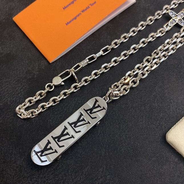 LV PENDANT SILVER SKATEBOARD