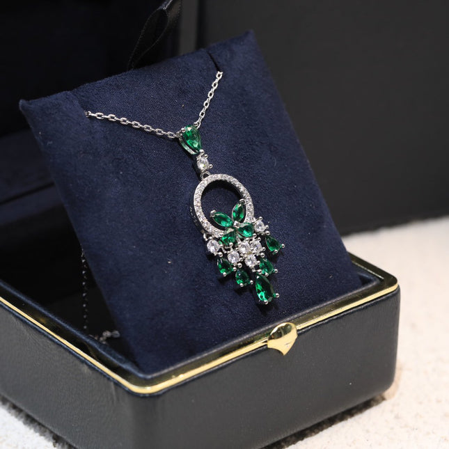 BUTTERFLY CHANDELIER CLASSIC GREEN SILVER DIAMOND NECKLACE