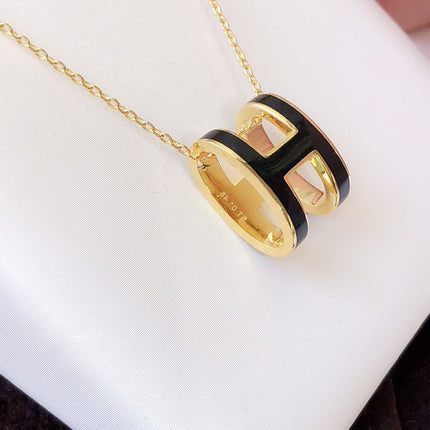 HM CLIC BLACK ENAMEL GOLD NECKLACE