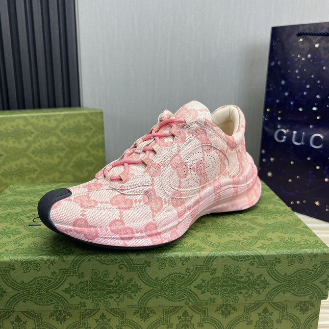 GG RUN PINK LEATHER SNEAKERS