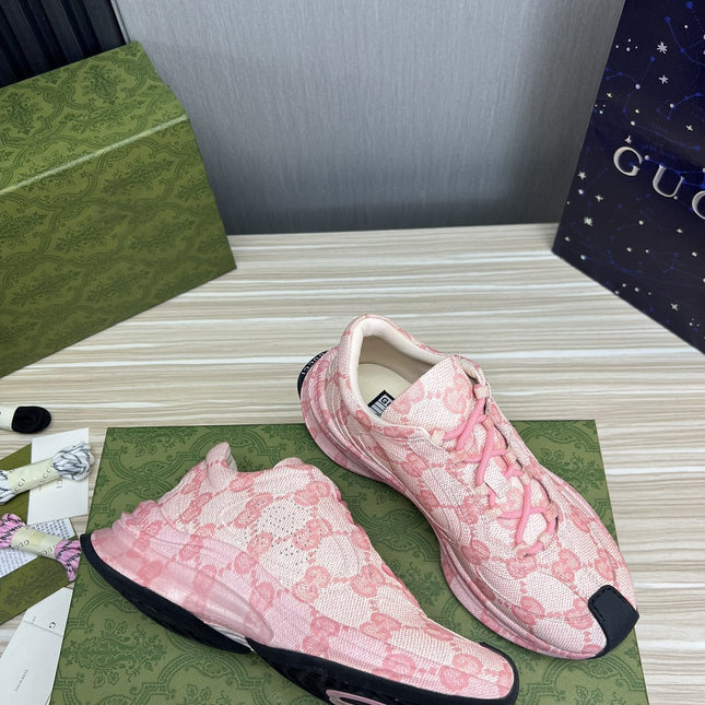 GG RUN PINK LEATHER SNEAKERS