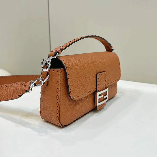 BAGUETTE 27CM TAN CALFSKIN SILVER HARDWARE