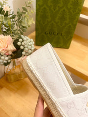WOMEN'S ESPADRILLE WITH HORSEBIT IN WHITE CANVAS