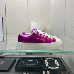 CASUAL SNEAKER IN MAGENTA PURPLE METALLIC LAMBSKIN WITH GOLD LOGO