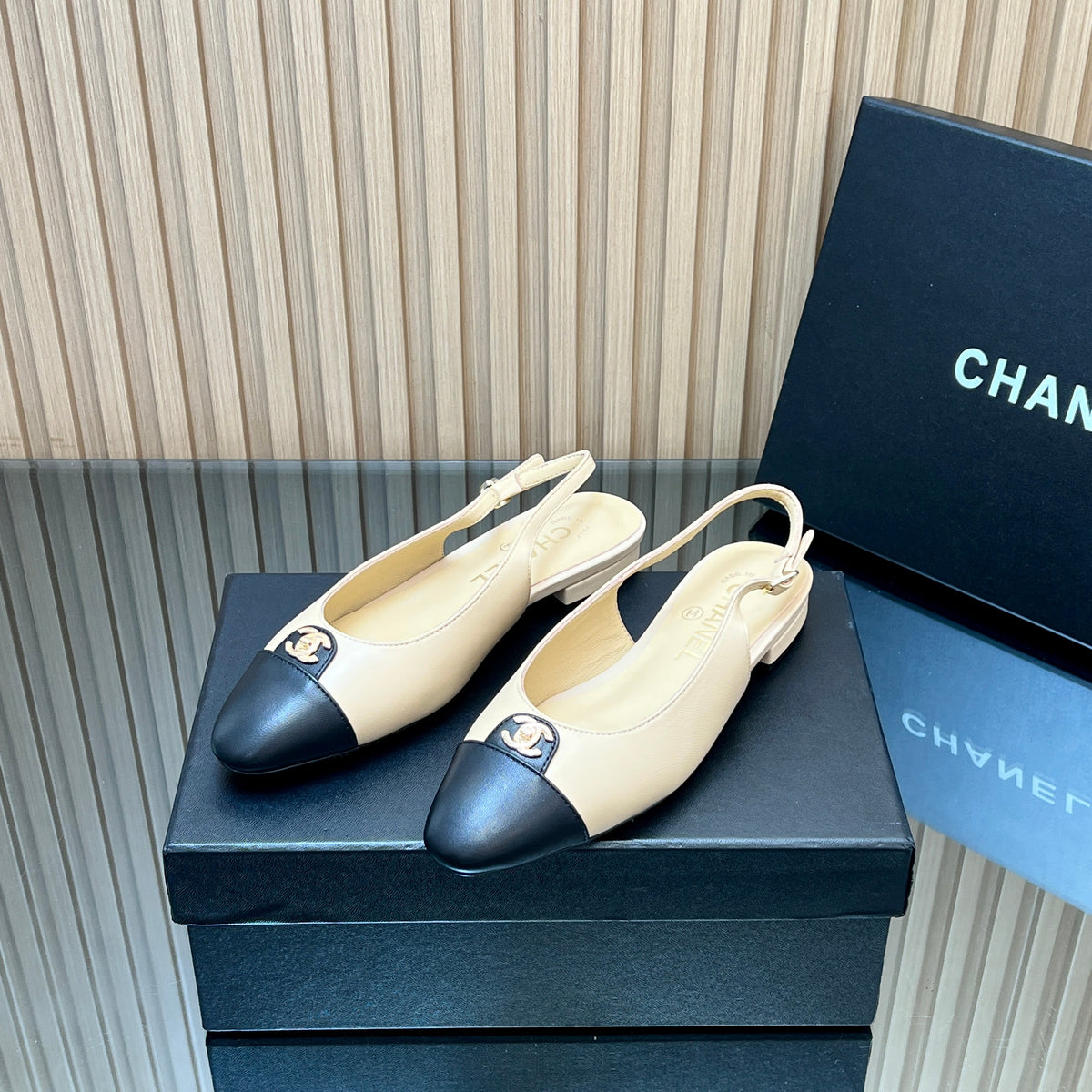 CHANEL 25S SLINGBACK FLATS IN BEIGE CALFSKIN GOLD HARDWRE