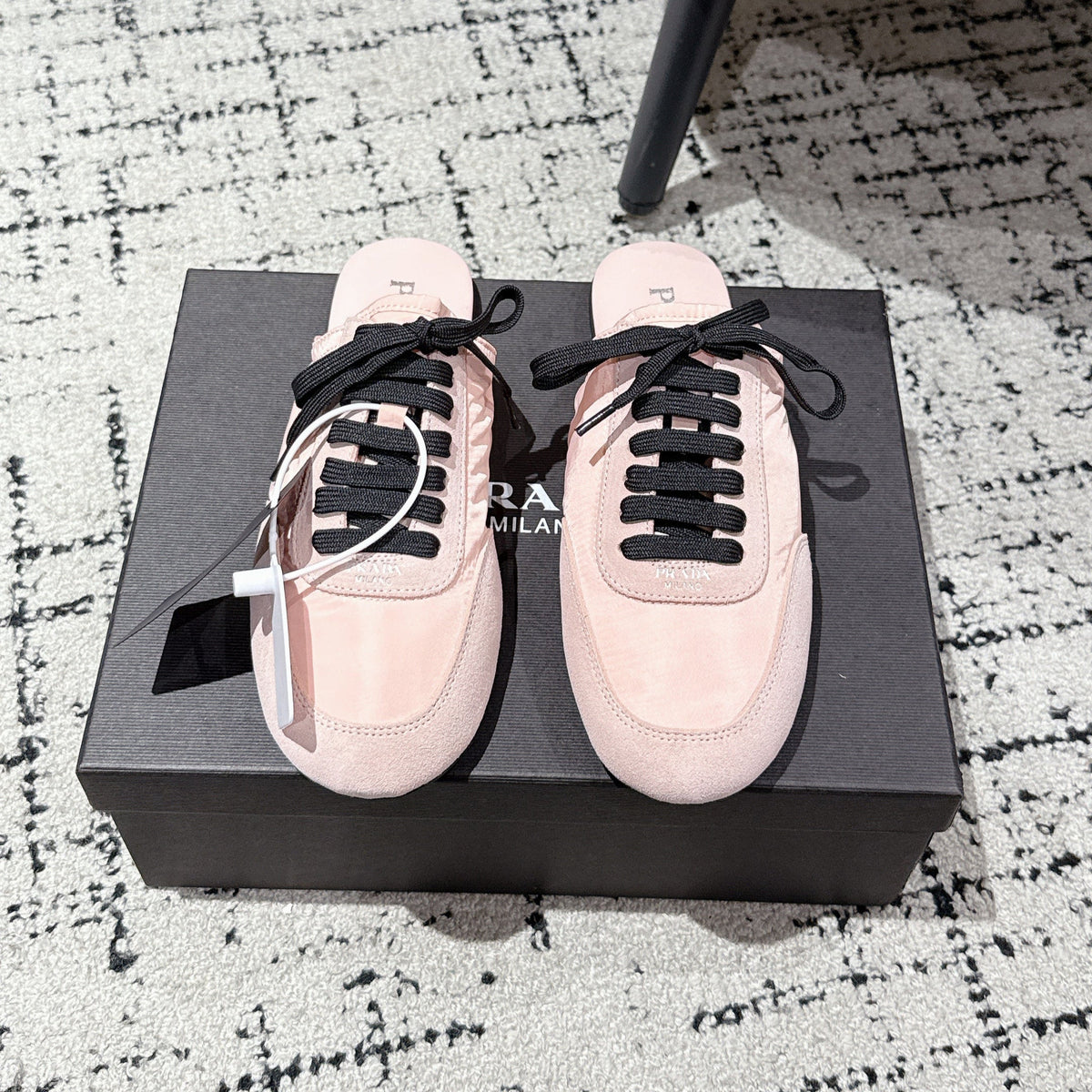 PRADA 25S DEXUN MULE IN LIGHT PINK SUEDE LEATHER