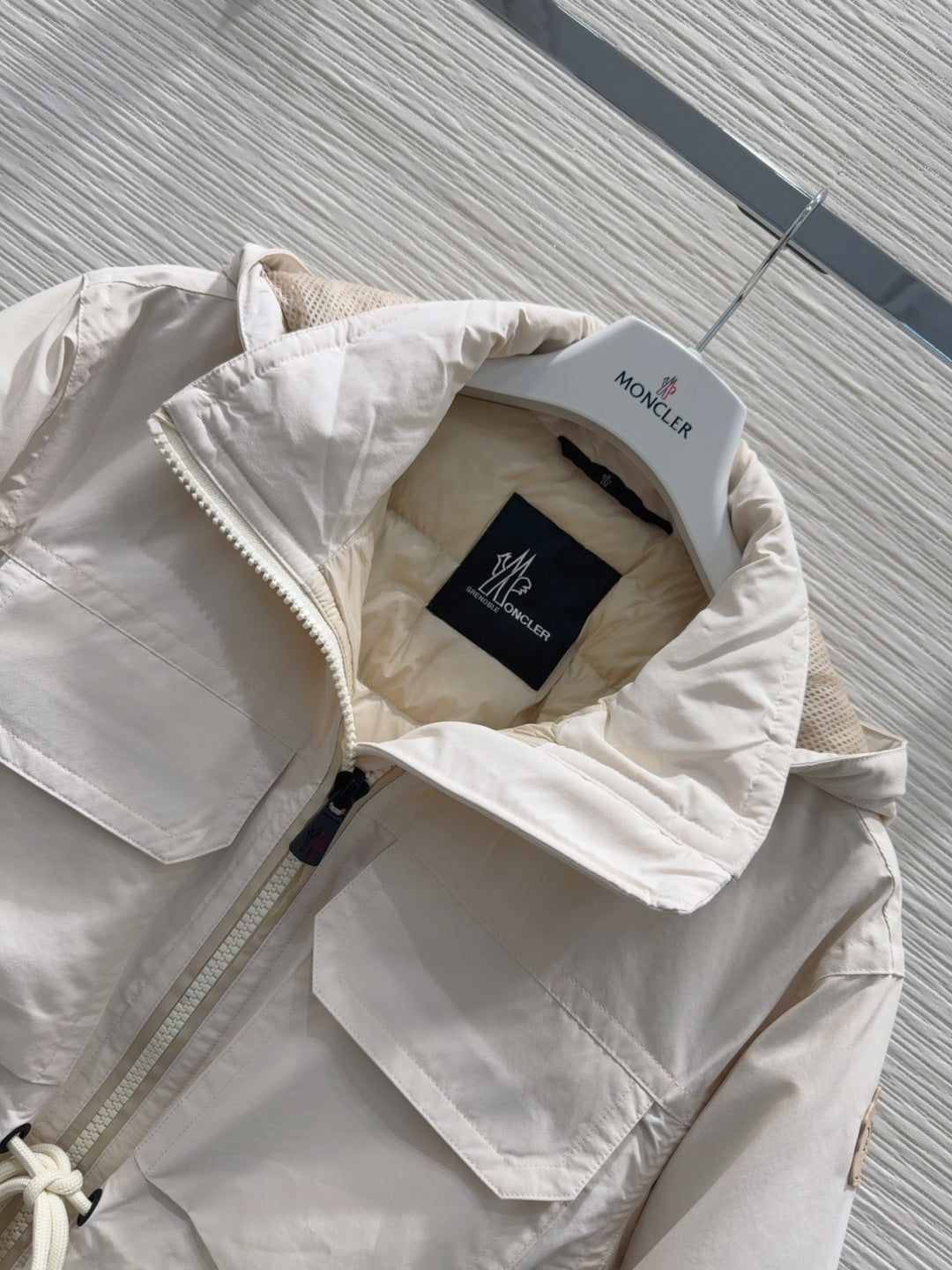 MONCLER 25S JACKET 303523