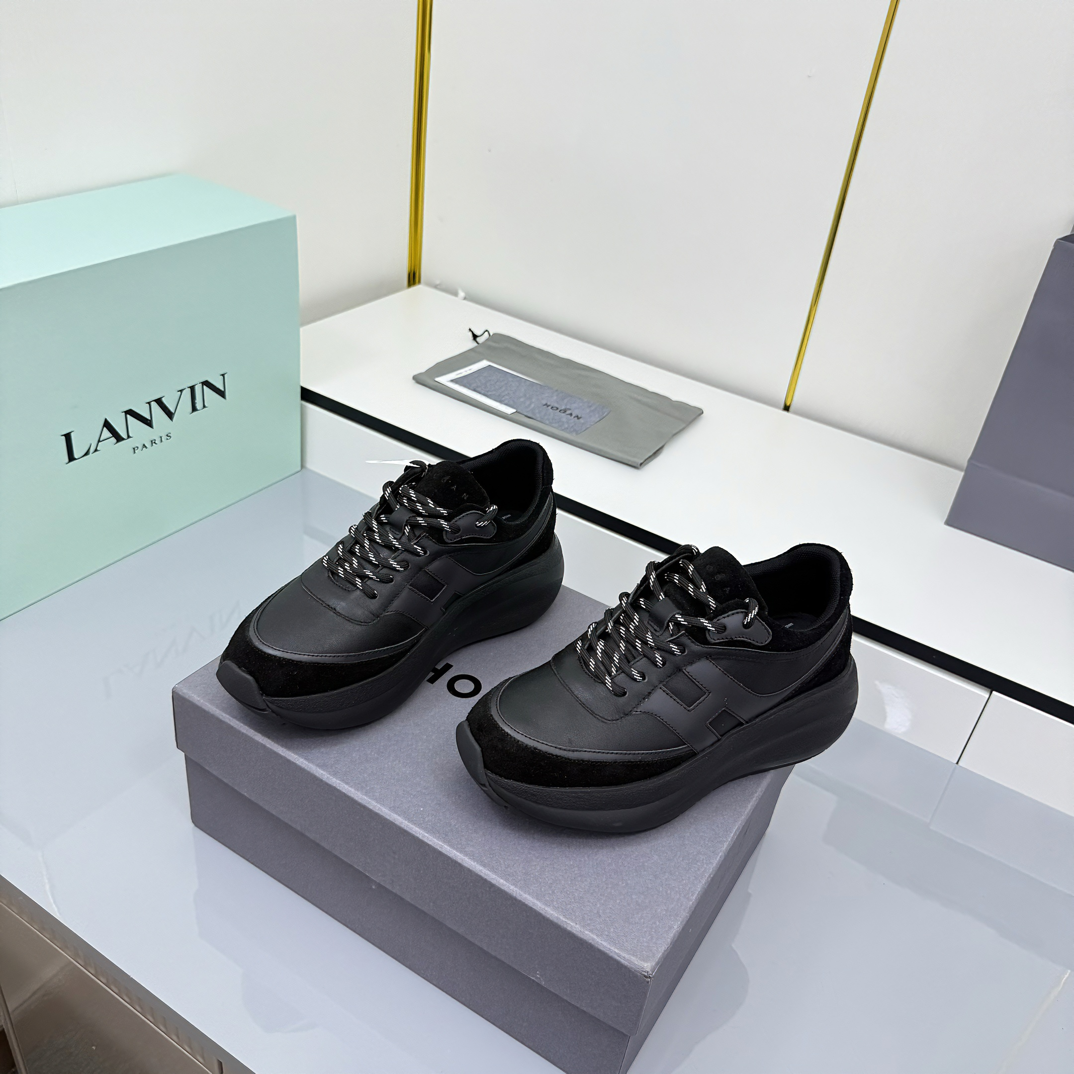 TOM FORD 26S HOGAN SNEAKERS IN BLACK CALFSKIN AND SUEDE